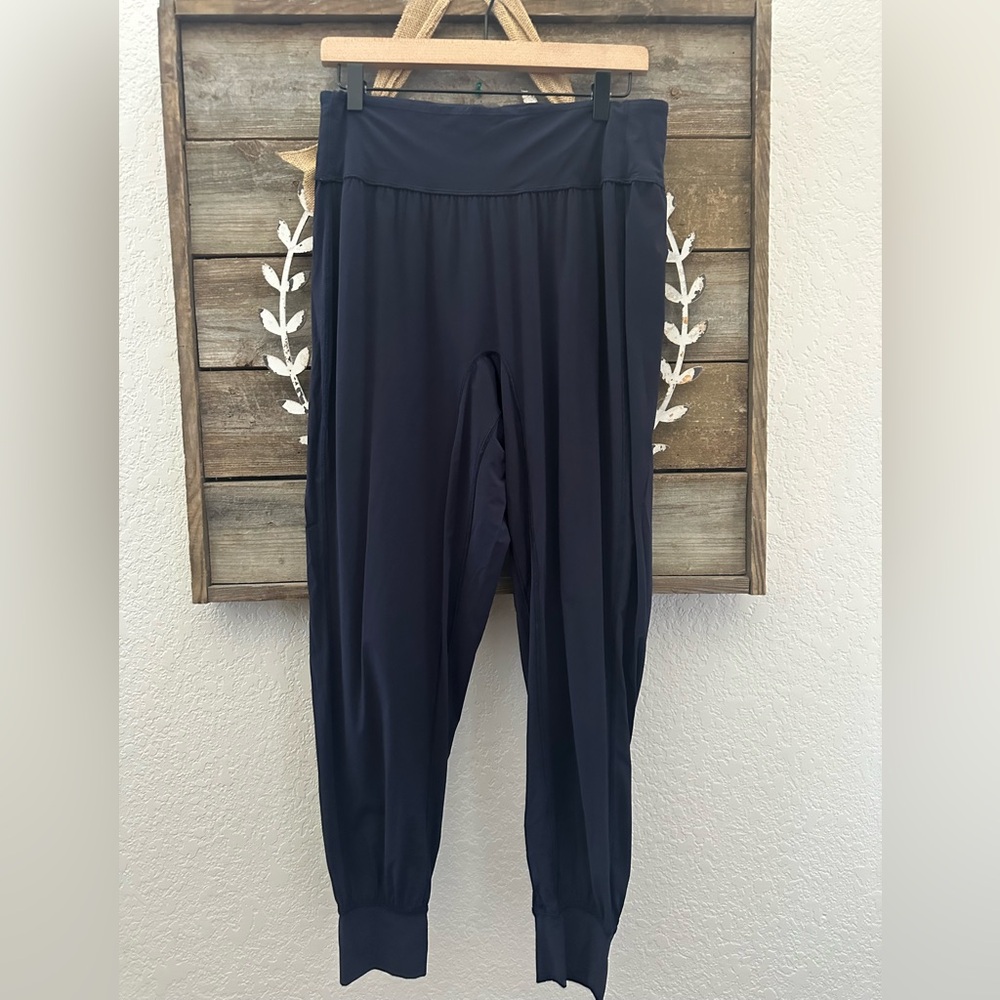 LULULEMON Women's Sun Setter Jogger 28" Swift Ultra Woven Midnight Navy Size 10